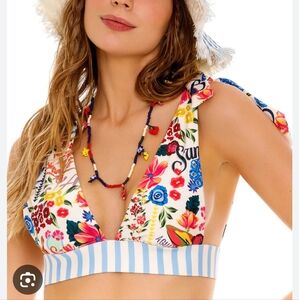 New!Agua Bendita Laurie Bikini‎ Top